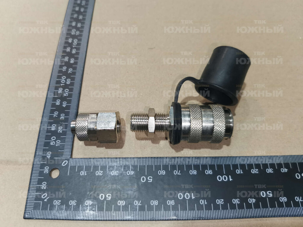 Розетка соединительная 5082 1/4-RF01