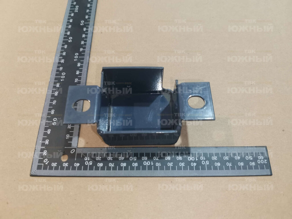 Крышка 744Р3-46.28.127-1