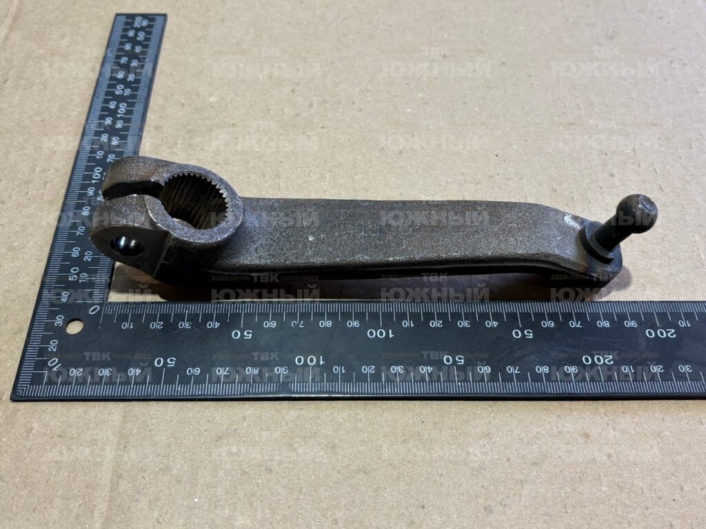 Рычаг 744Р-17.19.190