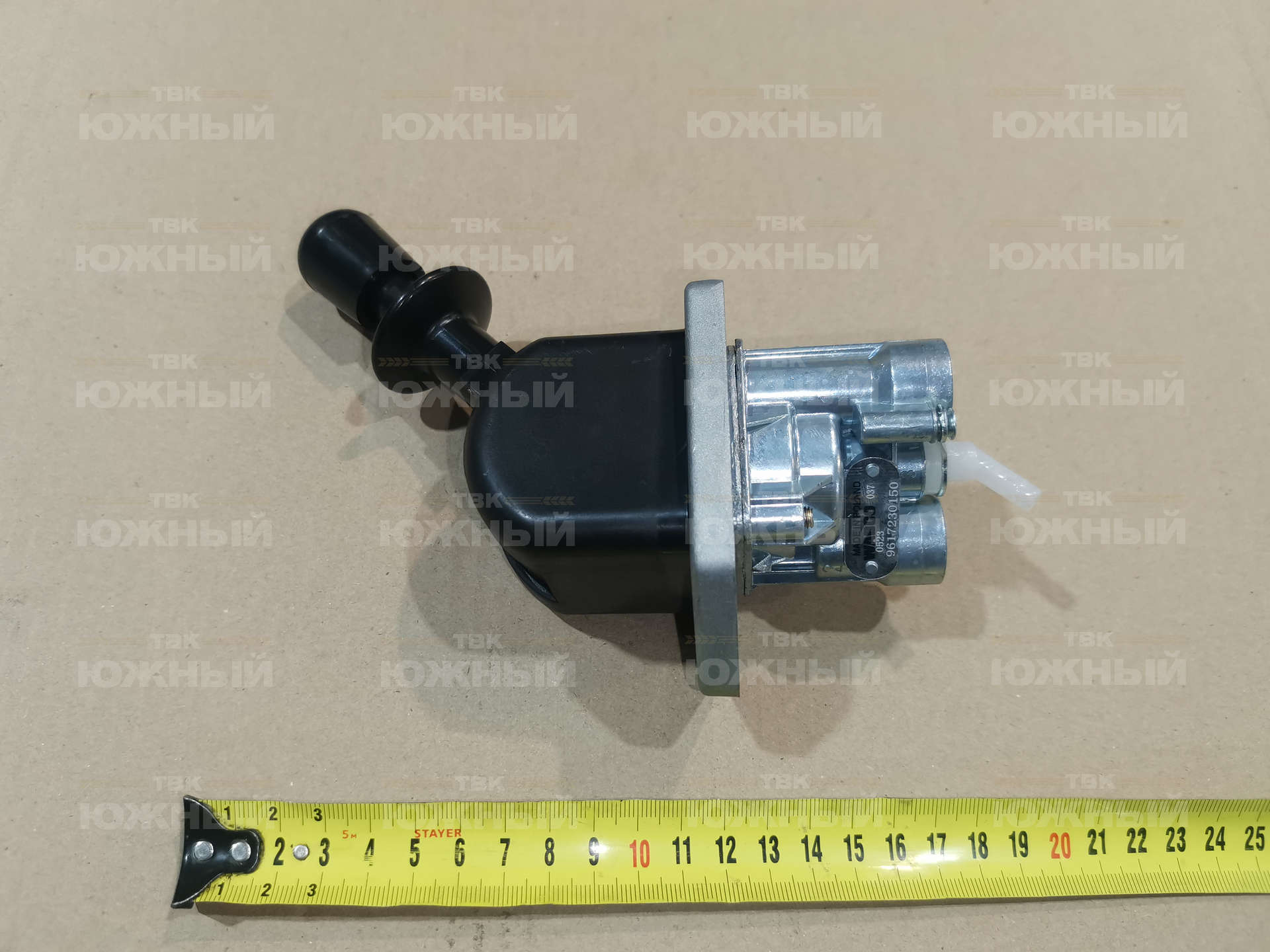 Кран ручной тормозн. 961 723 015 0 WABCO (2 выхода) Кран ручной тормозн. 961 723 015 0 WABCO (2 выхода)