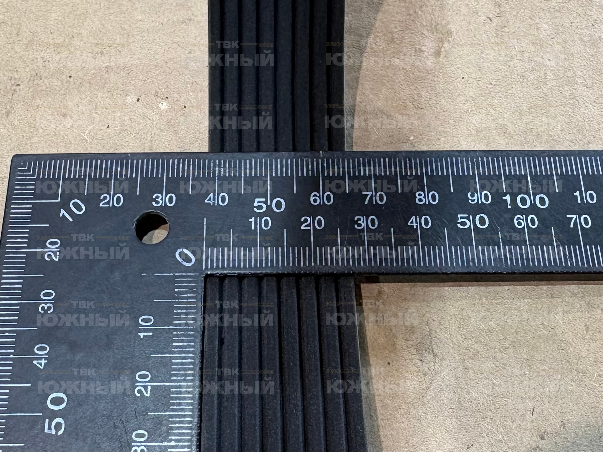 Ремень поликлиновой CQ40221 ( R123308;R135438;002314627) (8РК1610) Toyopower Ремень поликлиновой CQ40221 ( R123308;R135438;002314627) (8РК1610) Toyopower