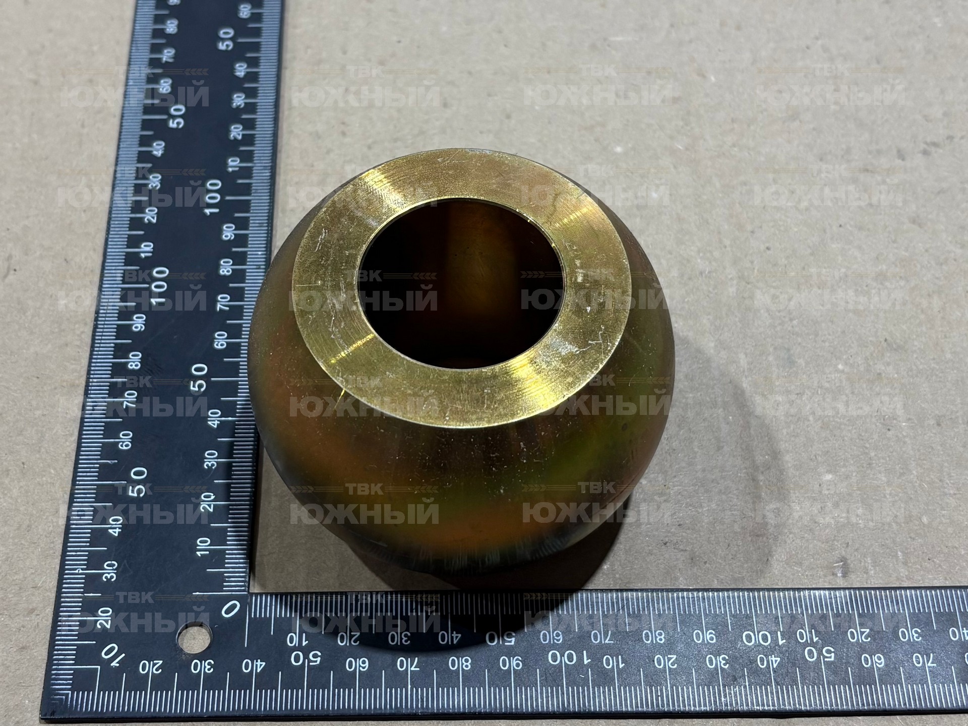Шарнир S022 735-46.28.003-01 (ф 37мм.) Шарнир S022 735-46.28.003-01 (ф 37мм.)
