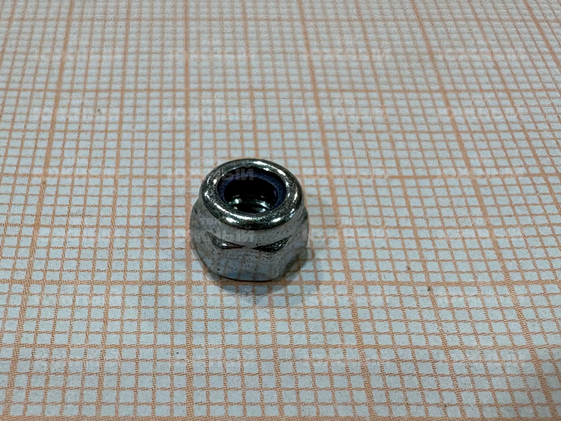 Гайка SUA70-2701-0136 М4 ZN DIN985 Гайка SUA70-2701-0136 М4 ZN DIN985