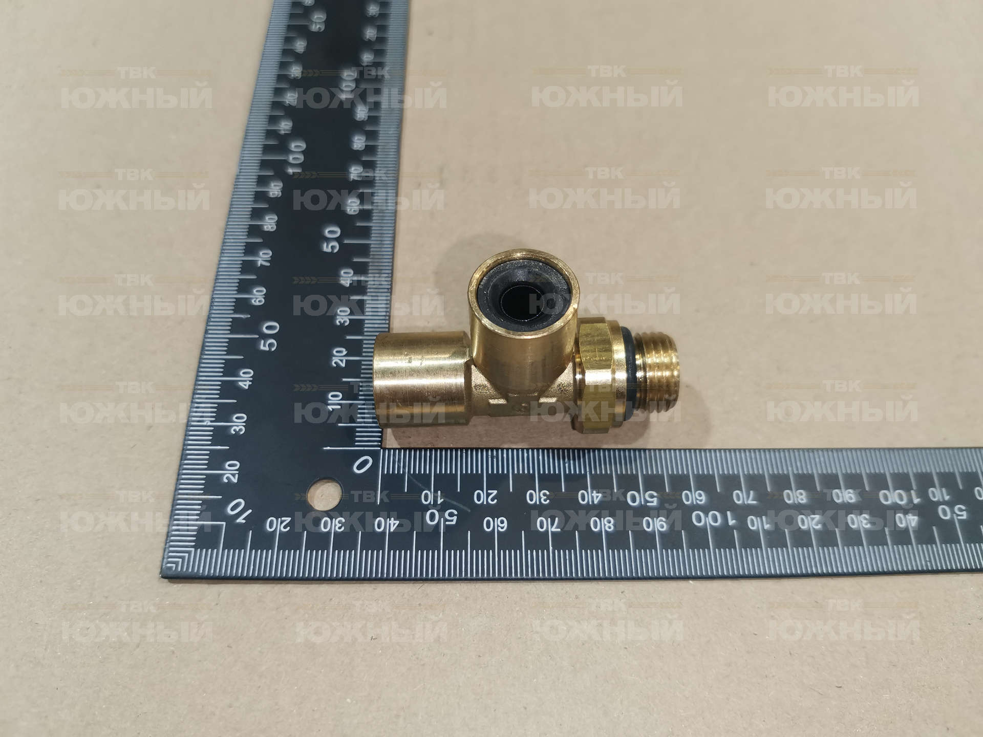 Тройник вертикальный 9422 10-М16х1,5 Тройник вертикальный 9422 10-М16х1,5