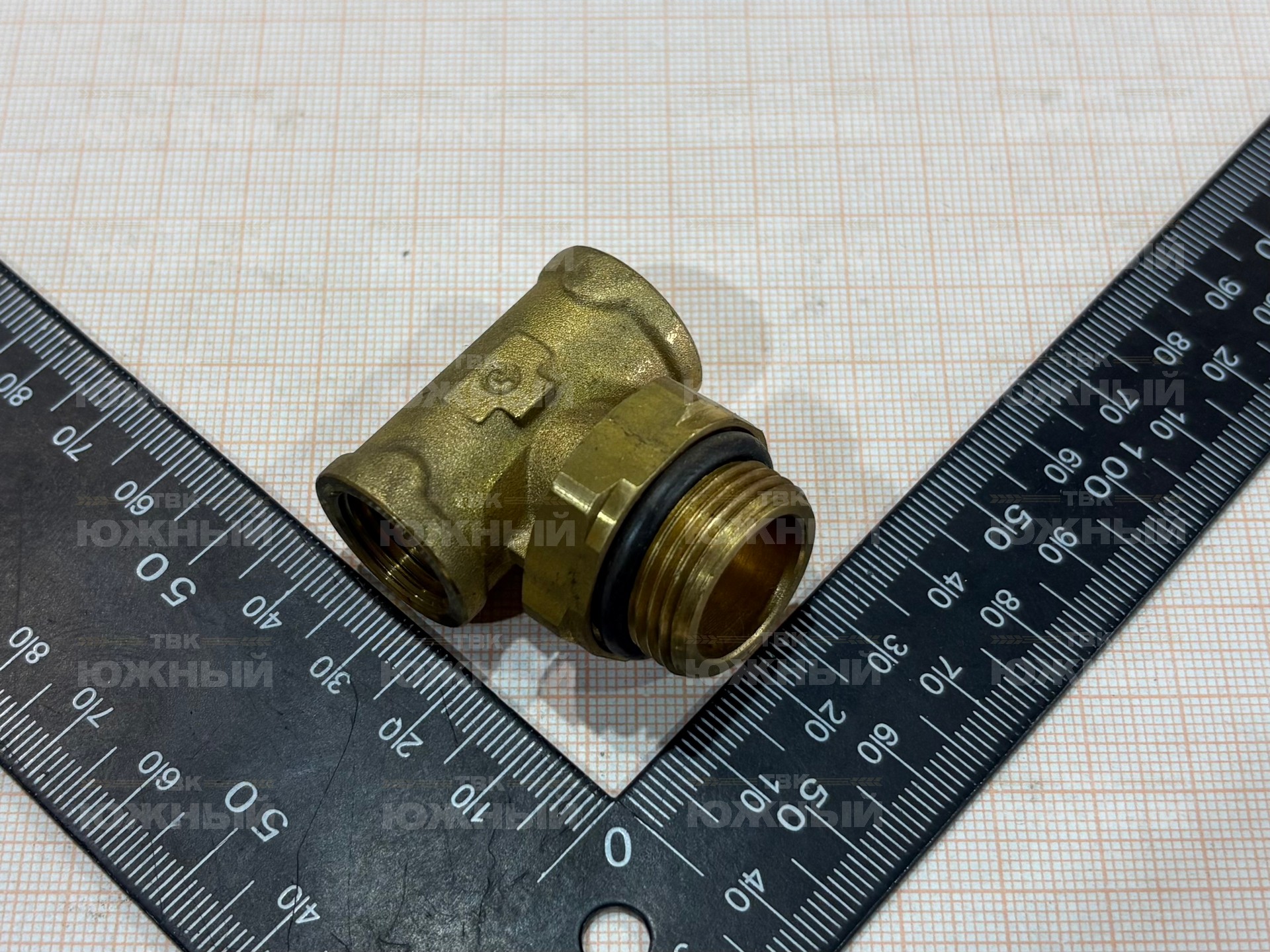 Тройник горизонтальный D2062 М16х1,5-М22х1,5 Тройник горизонтальный D2062 М16х1,5-М22х1,5