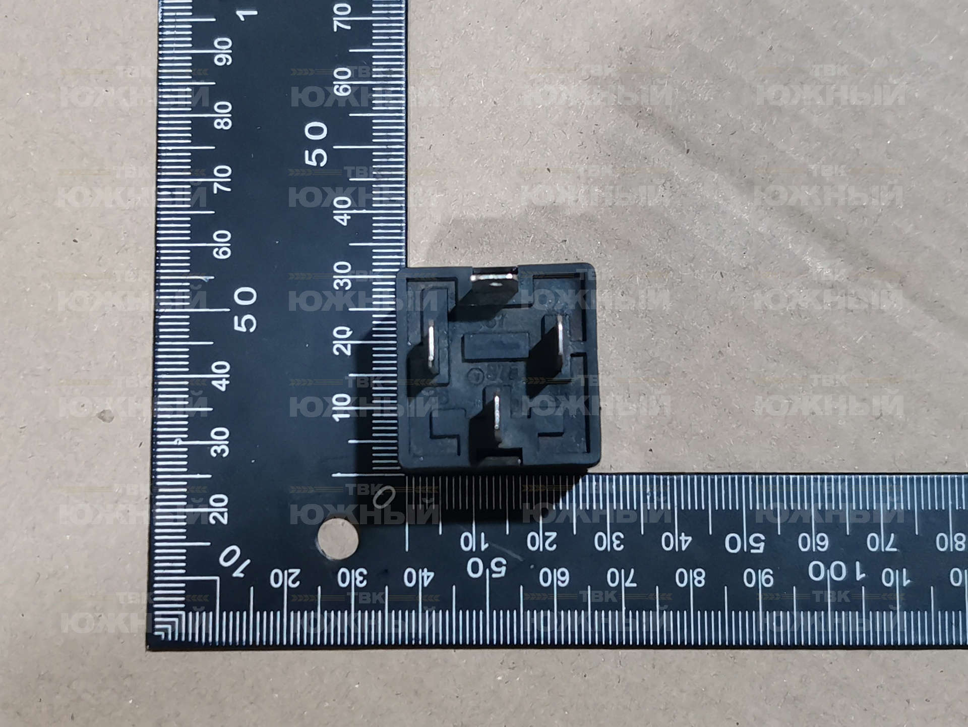 Реле JDQ-001 Реле JDQ-001